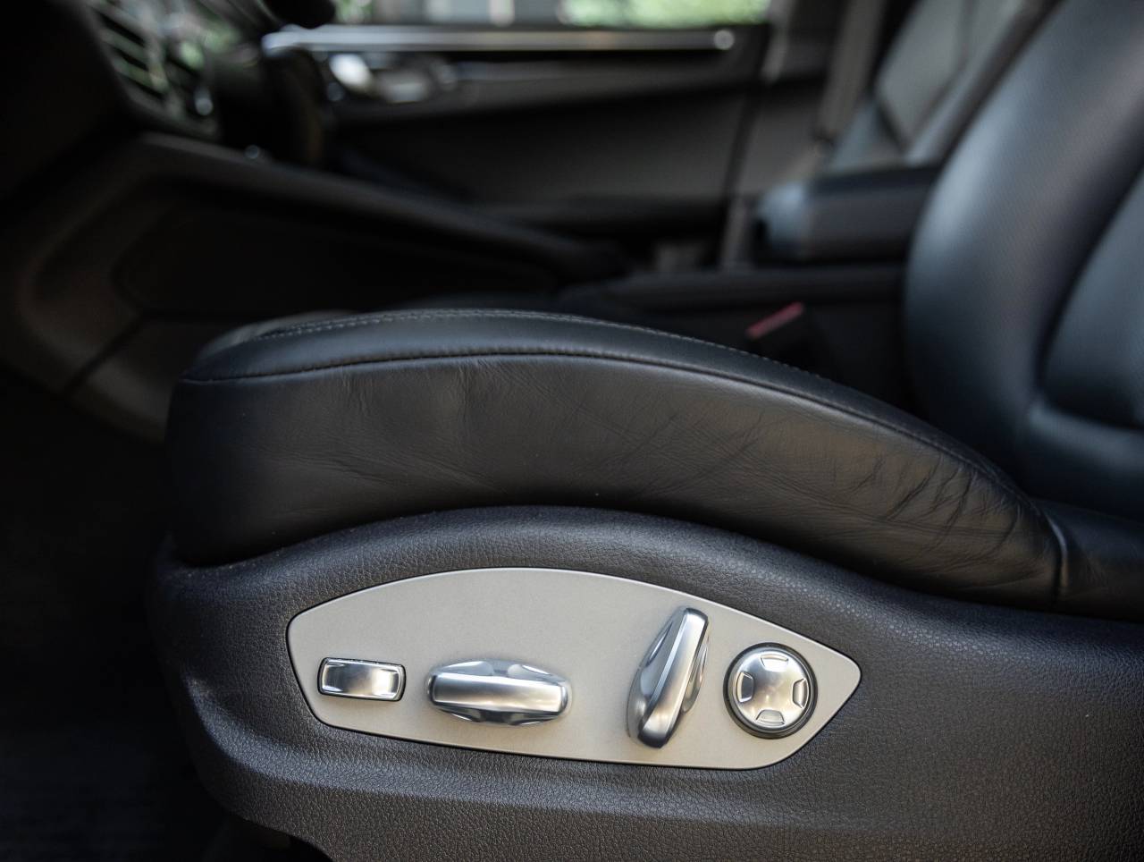 2024 Porsche Macan Macan