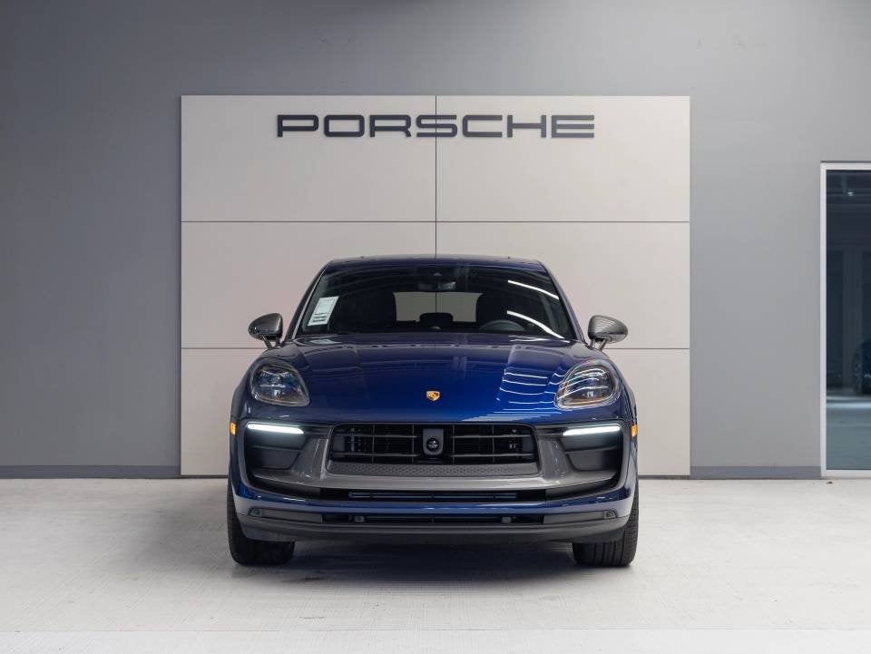 2025 Porsche Macan Macan T