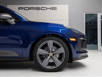 2025 Porsche Macan Macan T