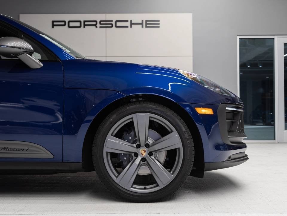 2025 Porsche Macan Macan T