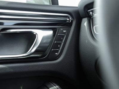 2025 Porsche Macan Macan T