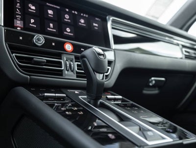 2025 Porsche Macan Macan T