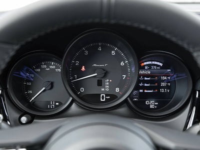 2025 Porsche Macan Macan T