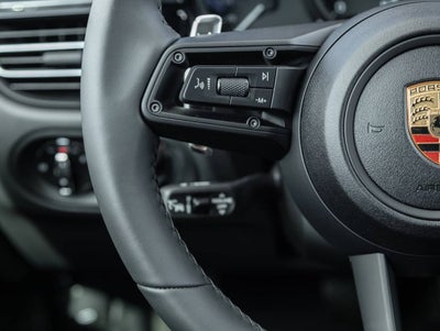 2025 Porsche Macan Macan T