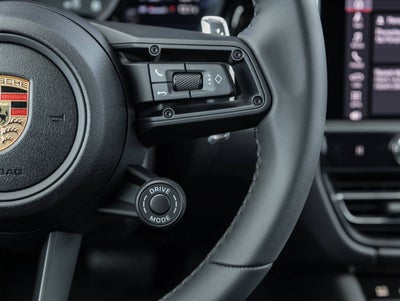 2025 Porsche Macan Macan T