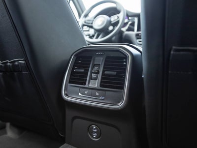 2025 Porsche Macan Macan T