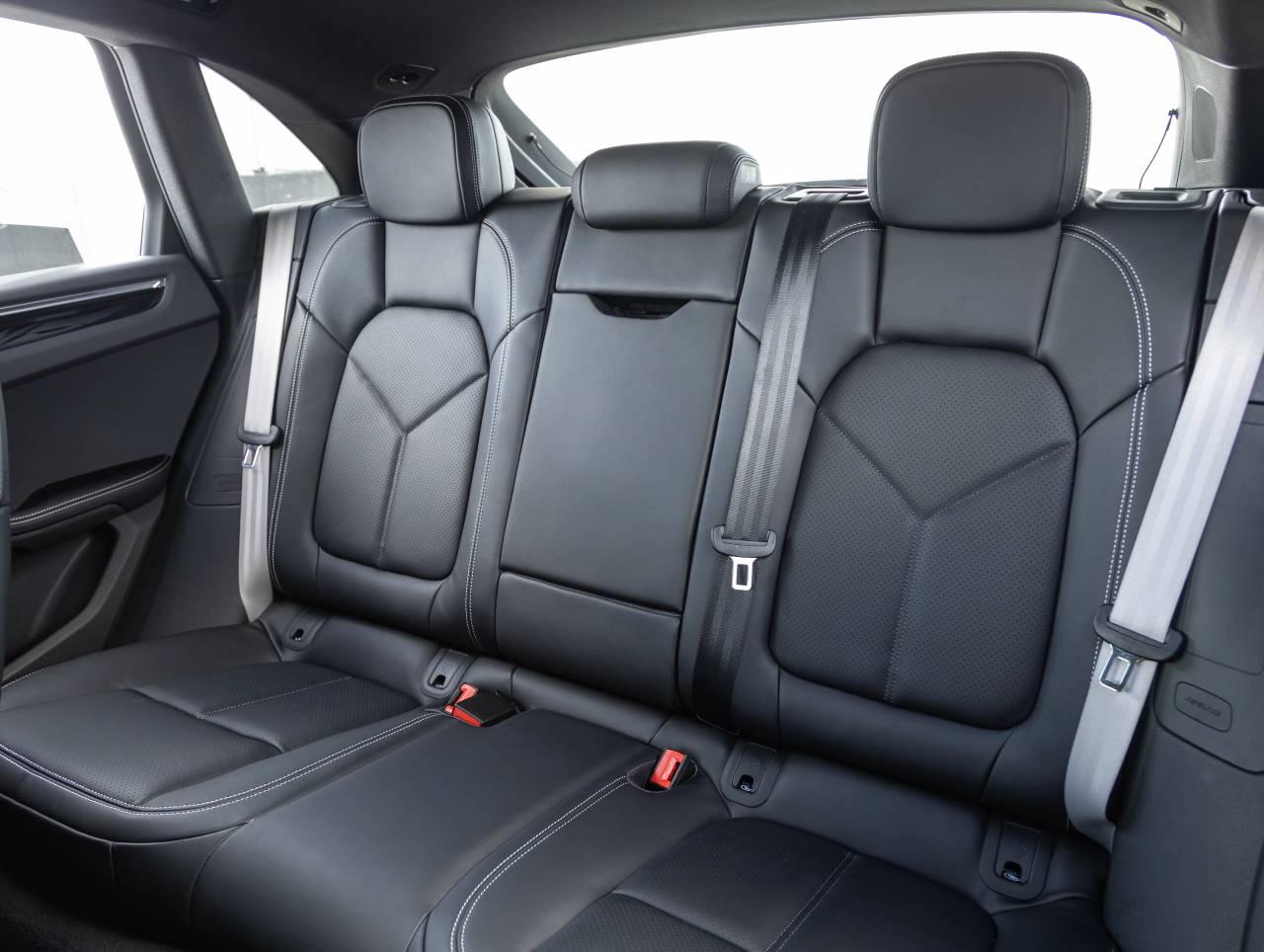 2025 Porsche Macan Macan T