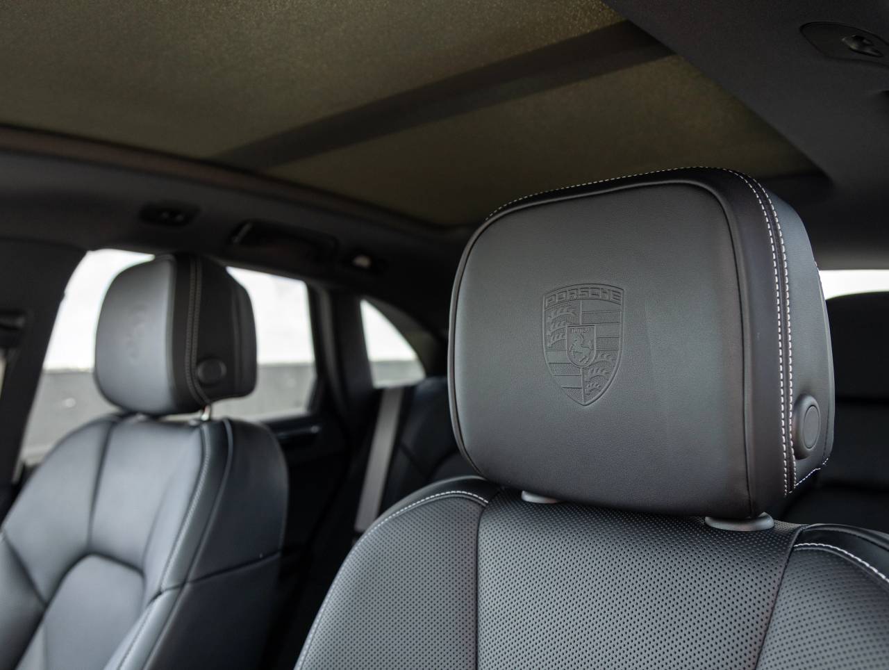 2025 Porsche Macan Macan T