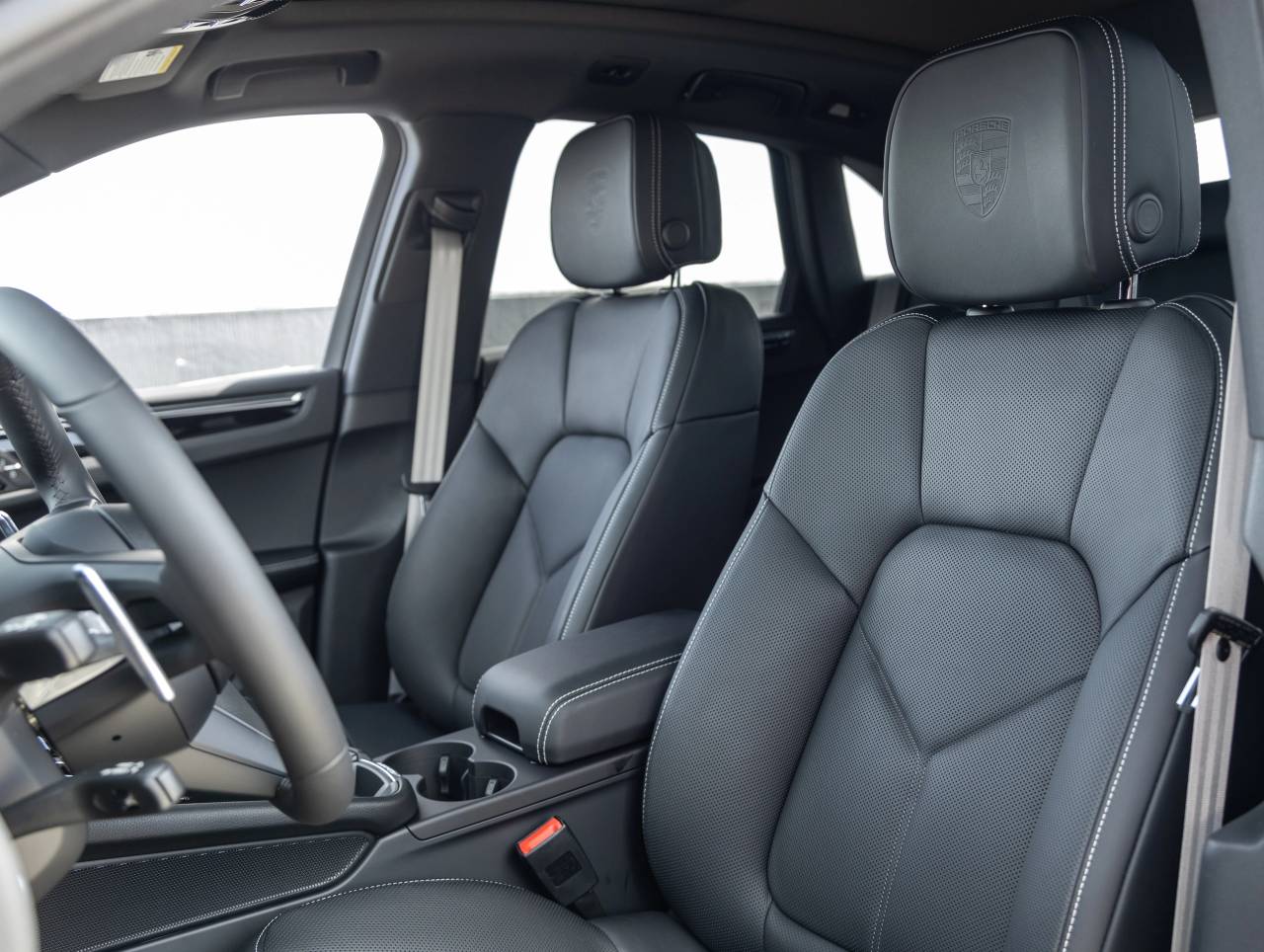 2025 Porsche Macan Macan T