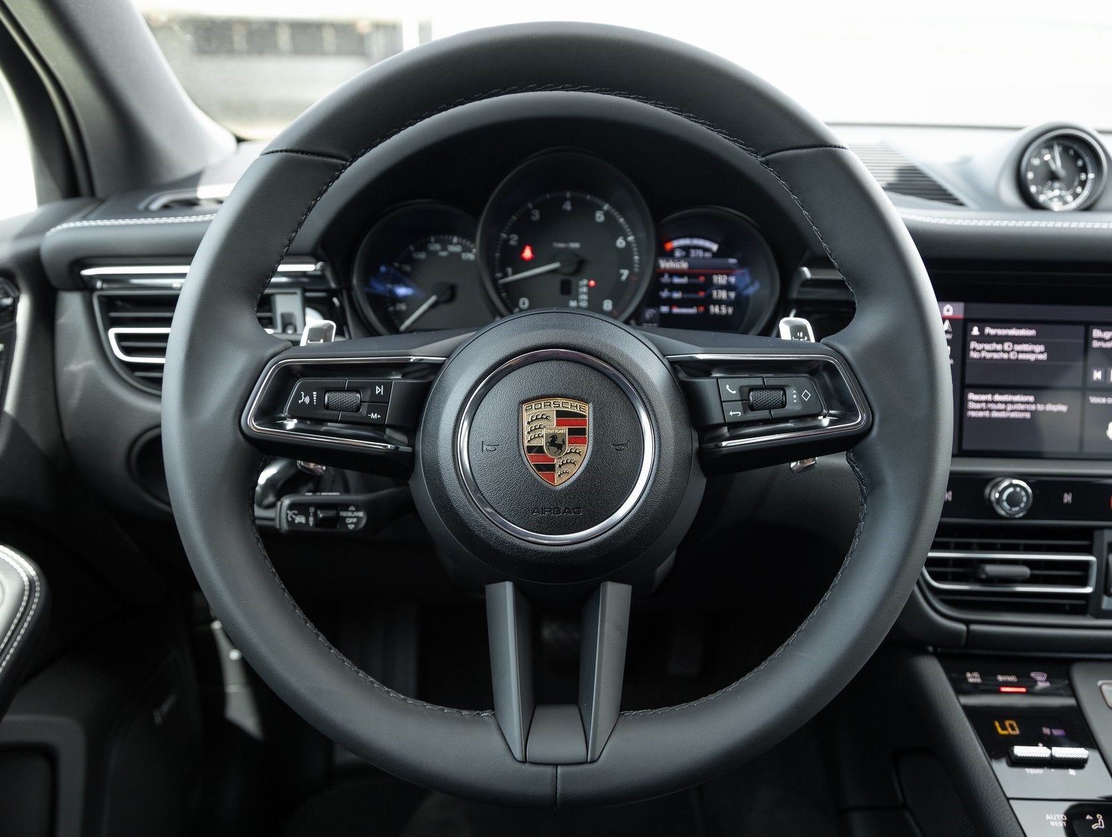 2025 Porsche Macan Macan