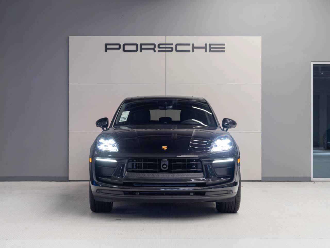 2025 Porsche Macan Macan