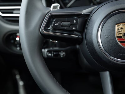 2025 Porsche Macan Macan