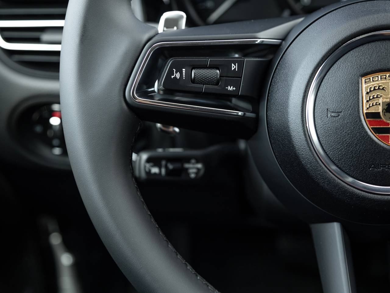 2025 Porsche Macan Macan