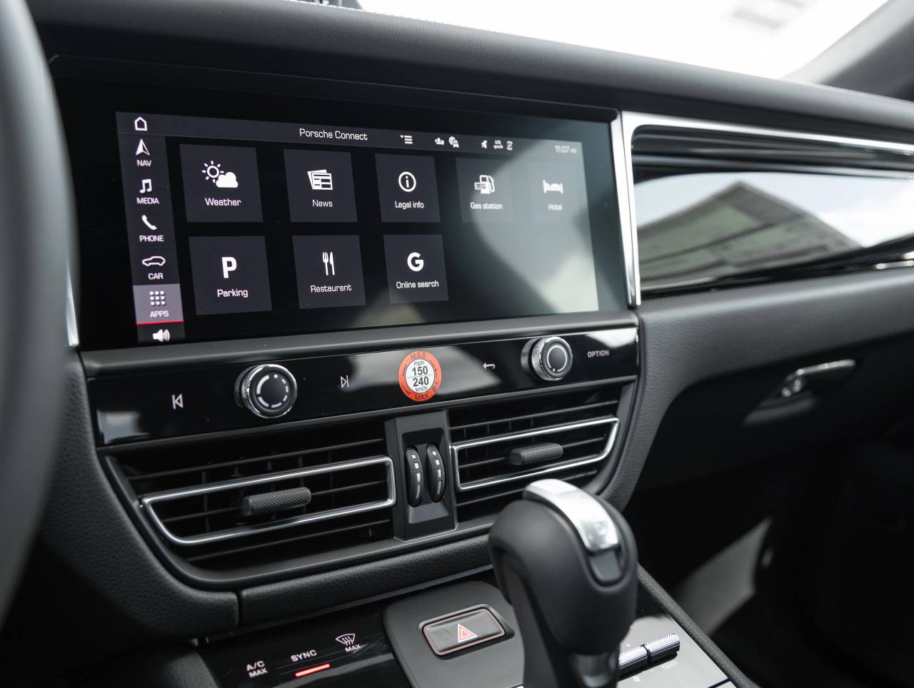 2025 Porsche Macan Macan