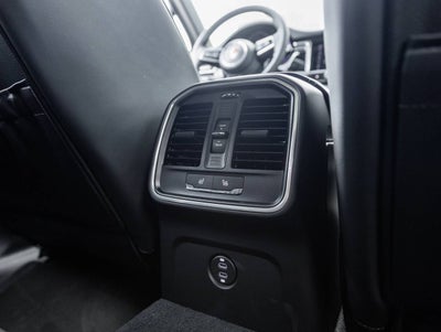 2025 Porsche Macan Macan