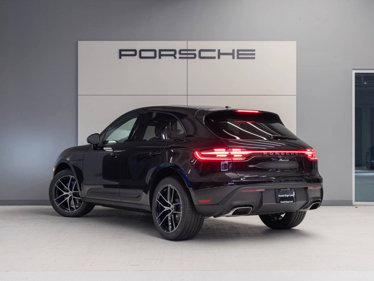 2025 Porsche Macan Macan