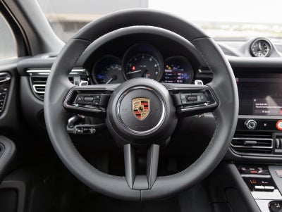 2025 Porsche Macan Macan