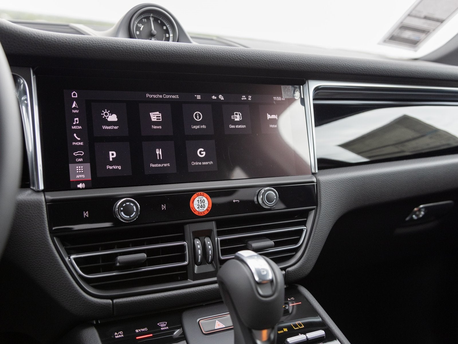 2025 Porsche Macan Macan