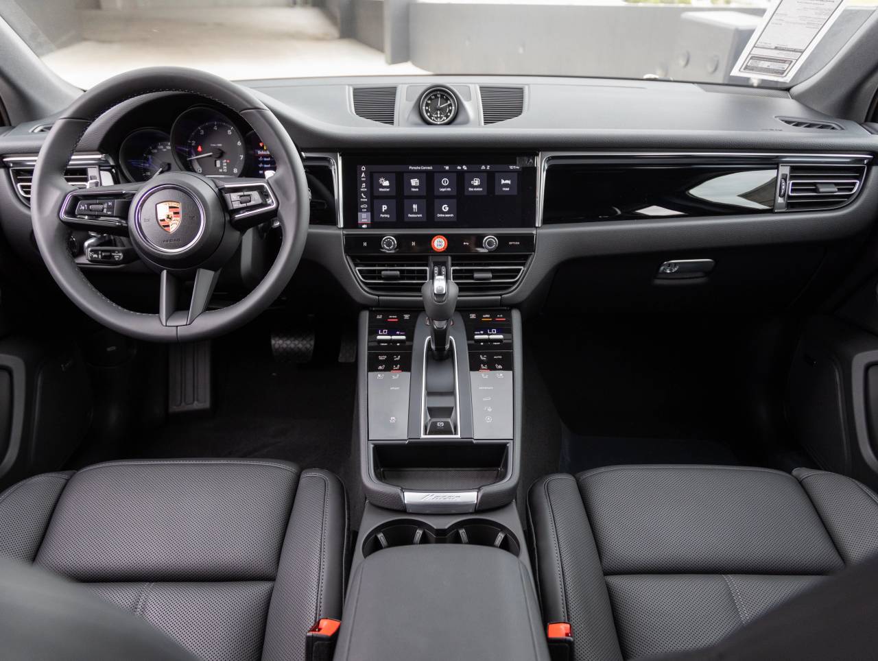 2025 Porsche Macan Macan