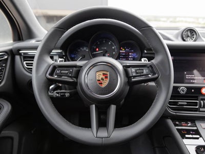 2025 Porsche Macan Macan