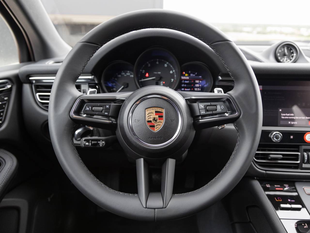 2025 Porsche Macan Macan