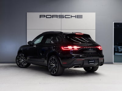2026 Porsche Macan Macan