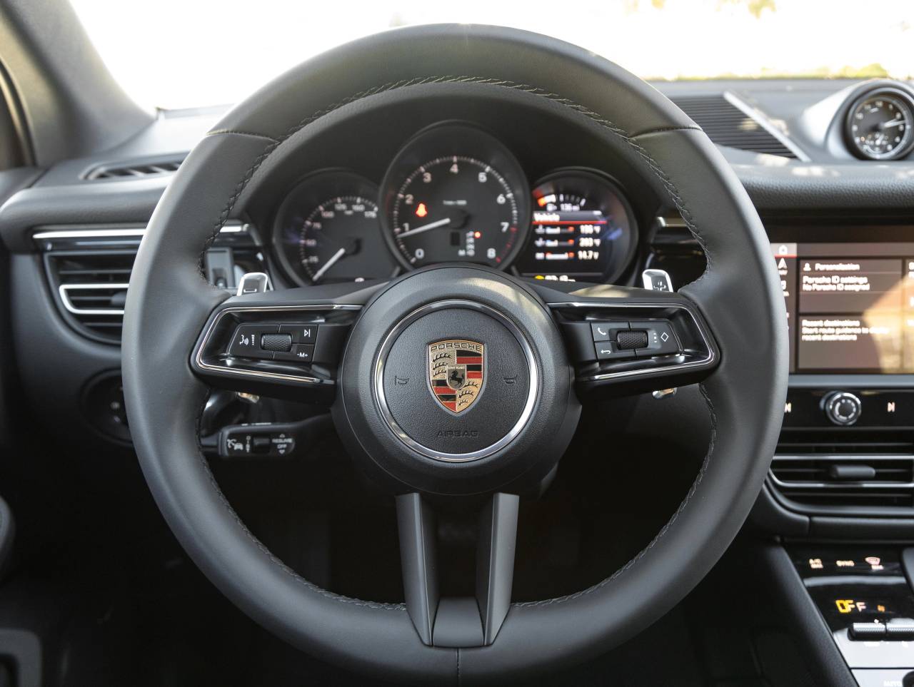 2026 Porsche Macan Macan