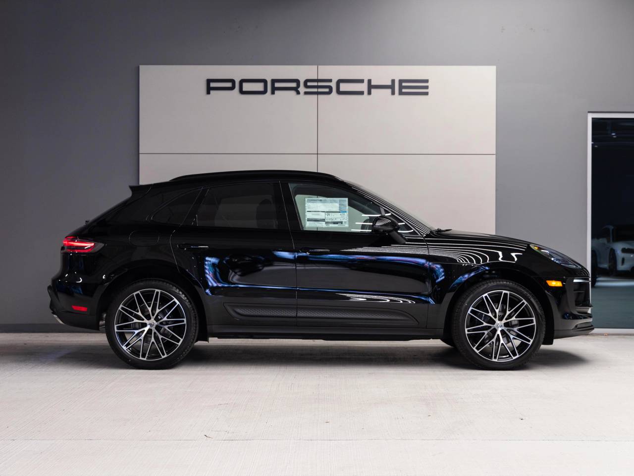 2026 Porsche Macan Macan