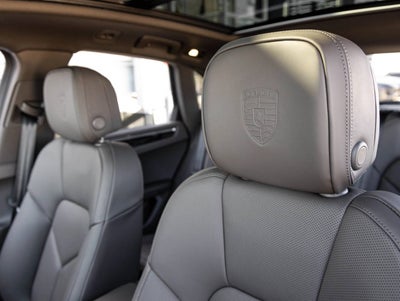 2026 Porsche Macan Macan