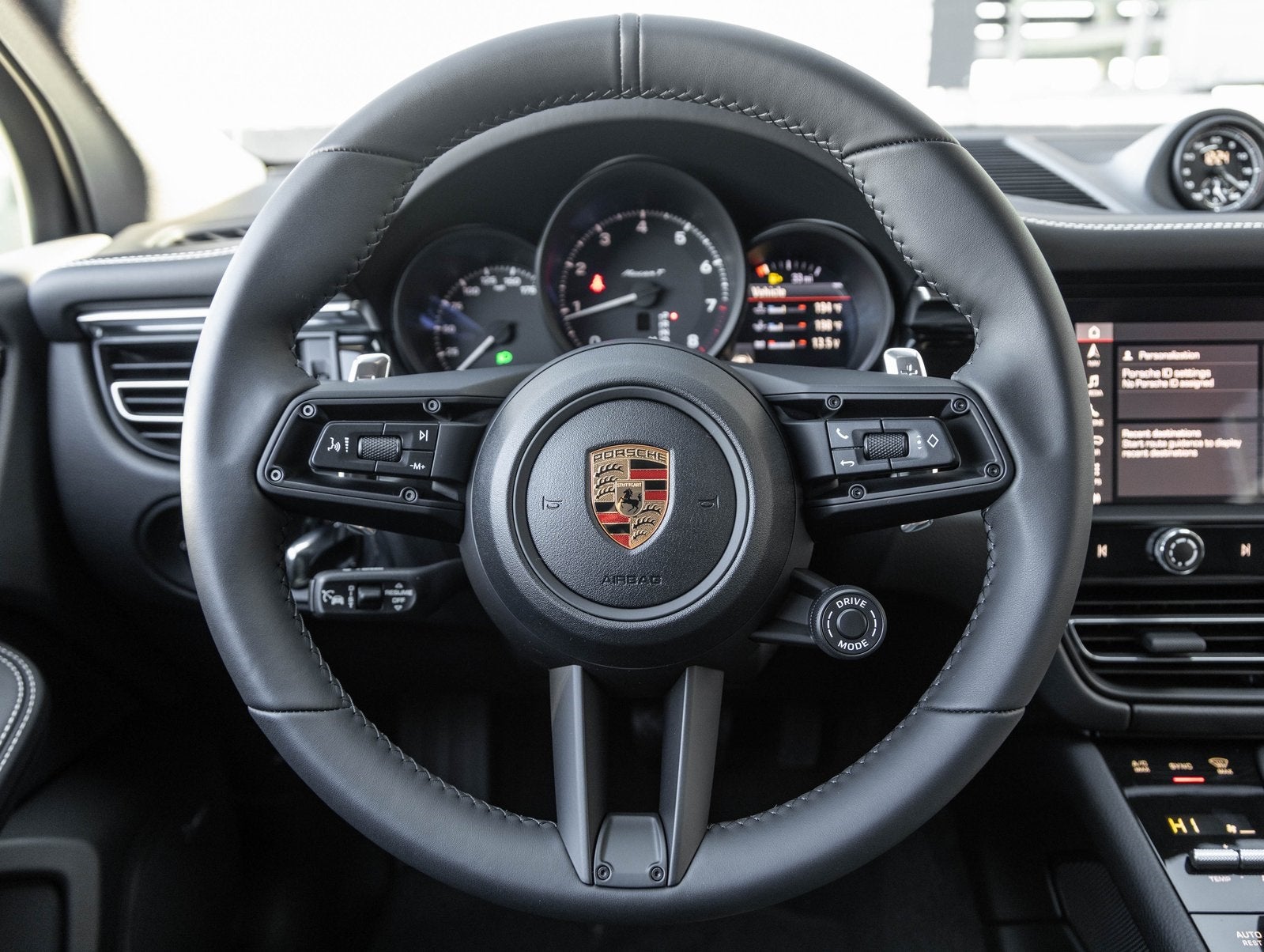 2026 Porsche Macan Macan T