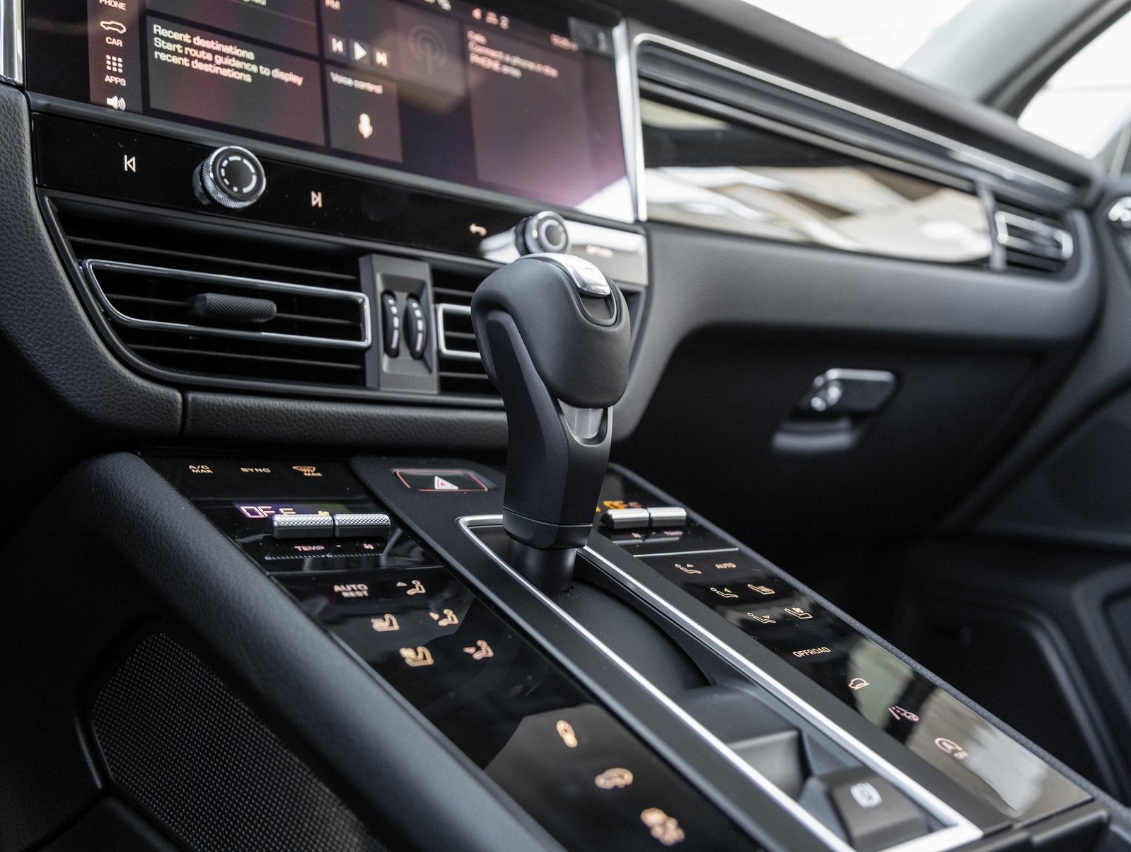 2026 Porsche Macan Macan T