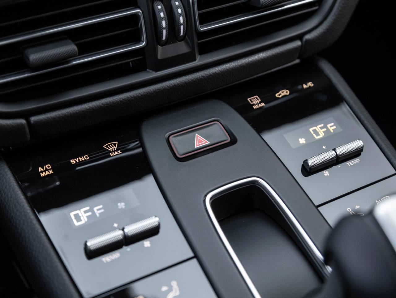 2026 Porsche Macan Macan T