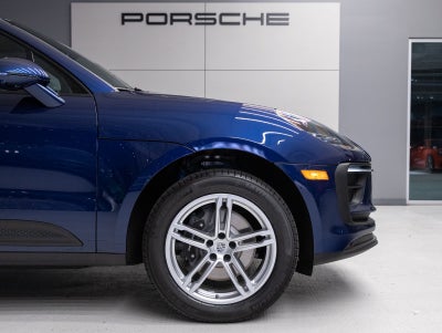 2026 Porsche Macan AWD