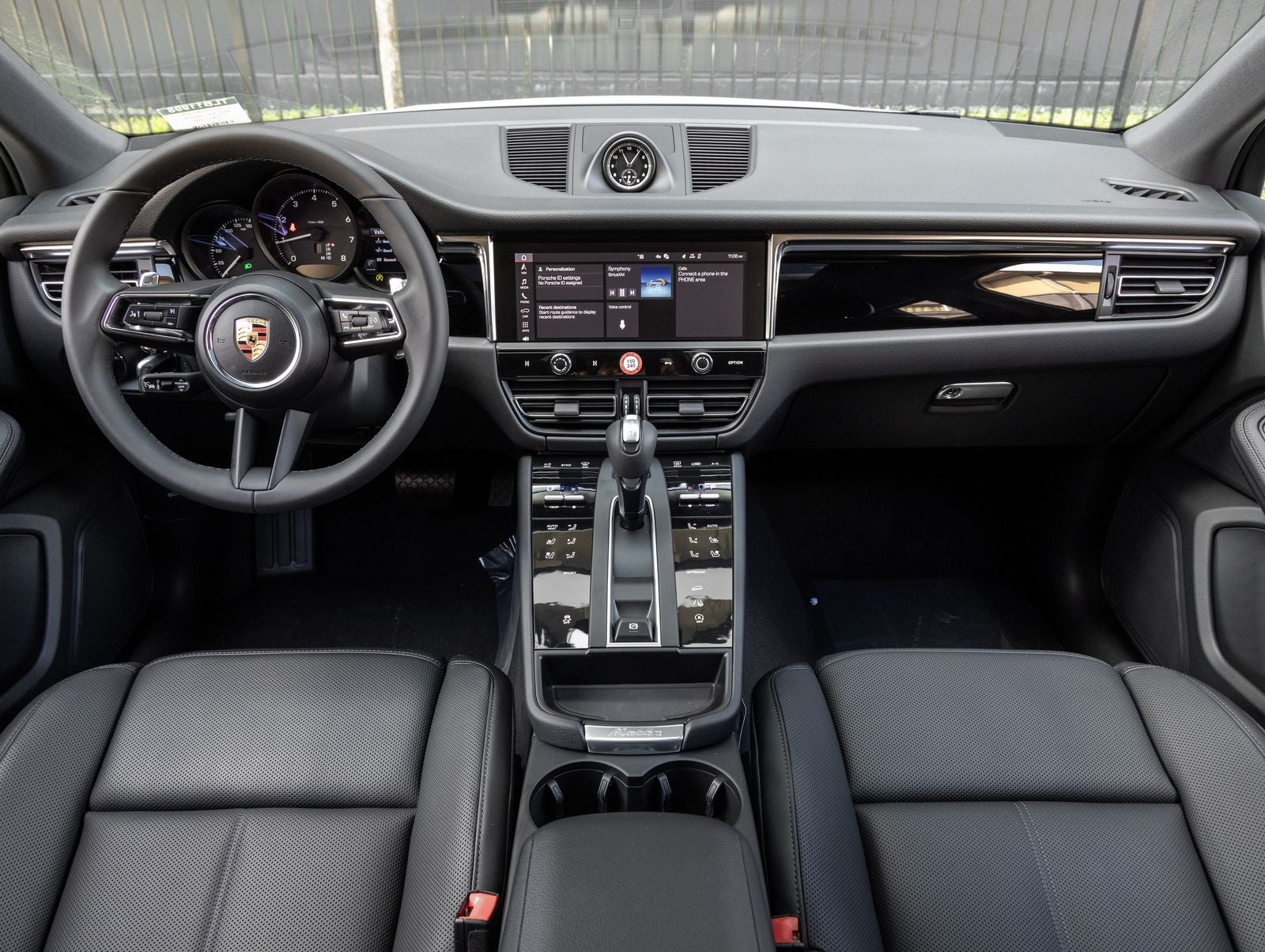 2026 Porsche Macan AWD