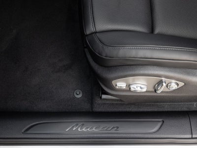 2026 Porsche Macan AWD