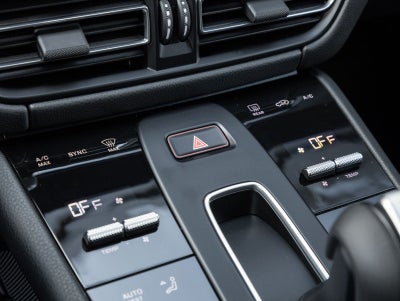 2026 Porsche Macan AWD