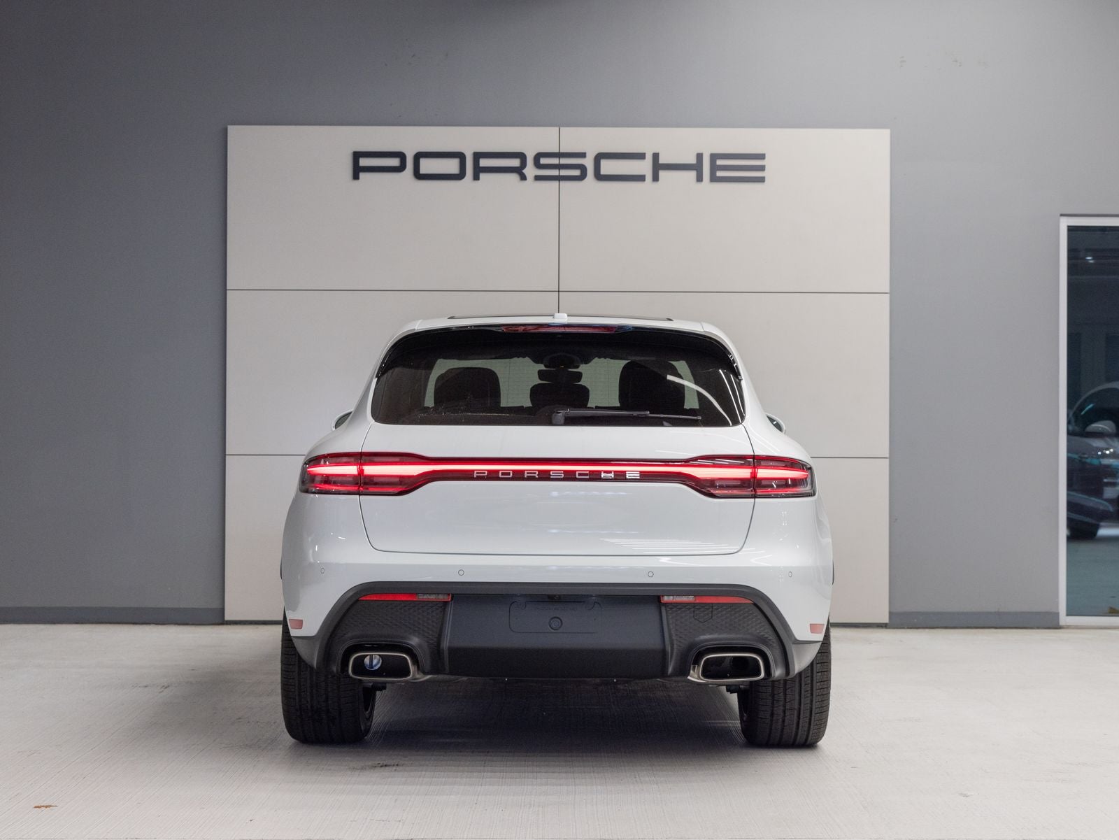 2026 Porsche Macan AWD