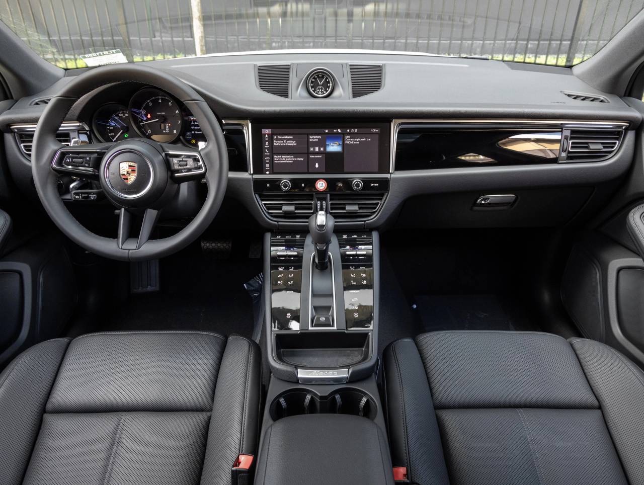 2026 Porsche Macan AWD