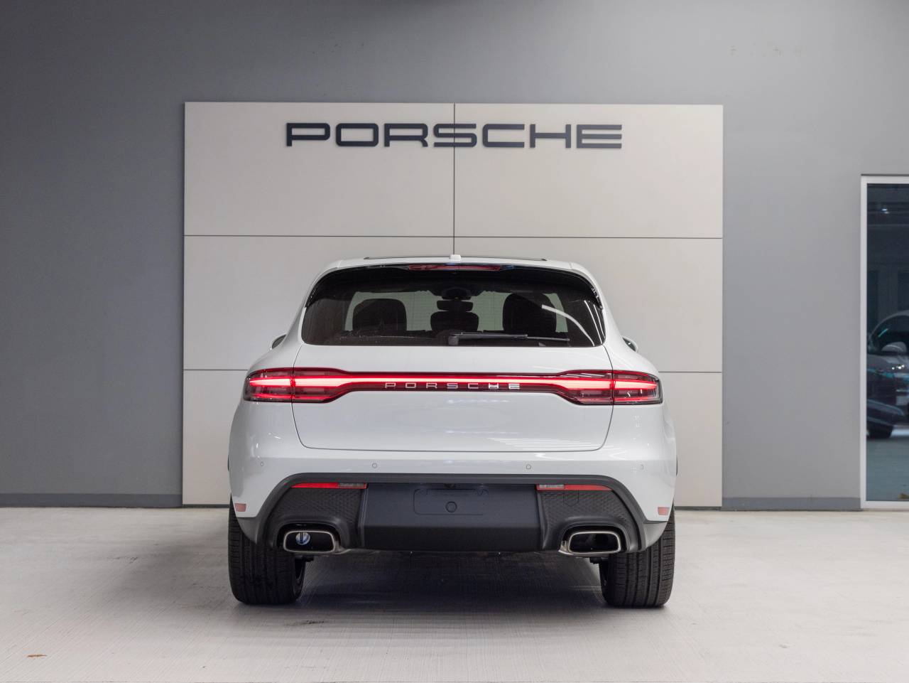 2026 Porsche Macan Macan