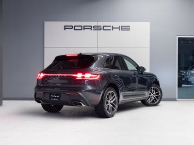 2026 Porsche Macan AWD