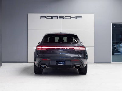 2026 Porsche Macan AWD