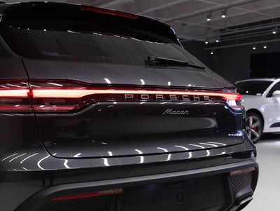 2026 Porsche Macan Macan