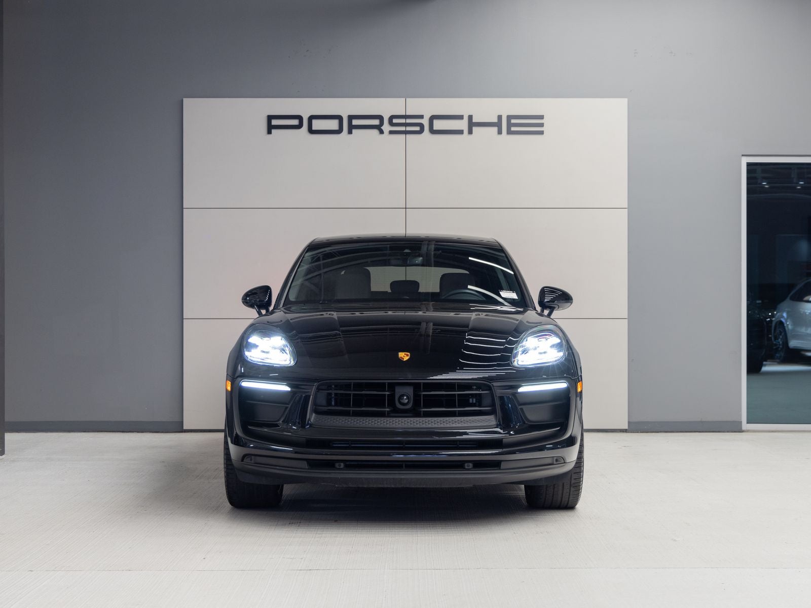 2023 Porsche Macan Macan (MY23)
