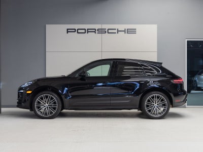 2023 Porsche Macan Macan (MY23)