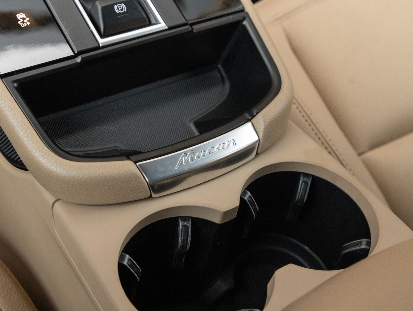 2023 Porsche Macan Macan (MY23)