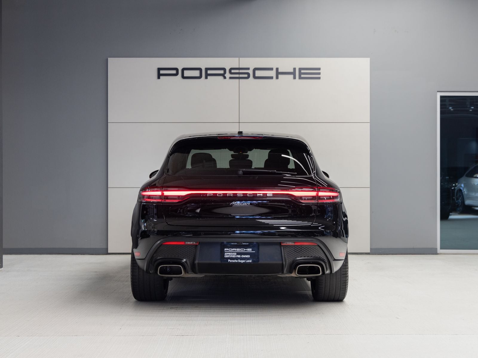 2023 Porsche Macan Macan (MY23)