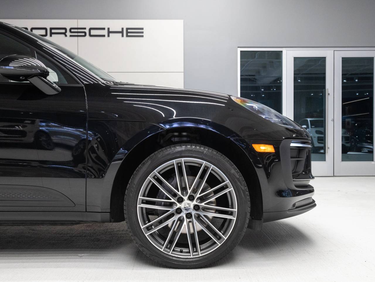 2023 Porsche Macan Macan (MY23)