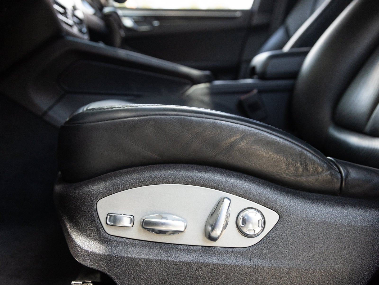 2024 Porsche Macan Macan
