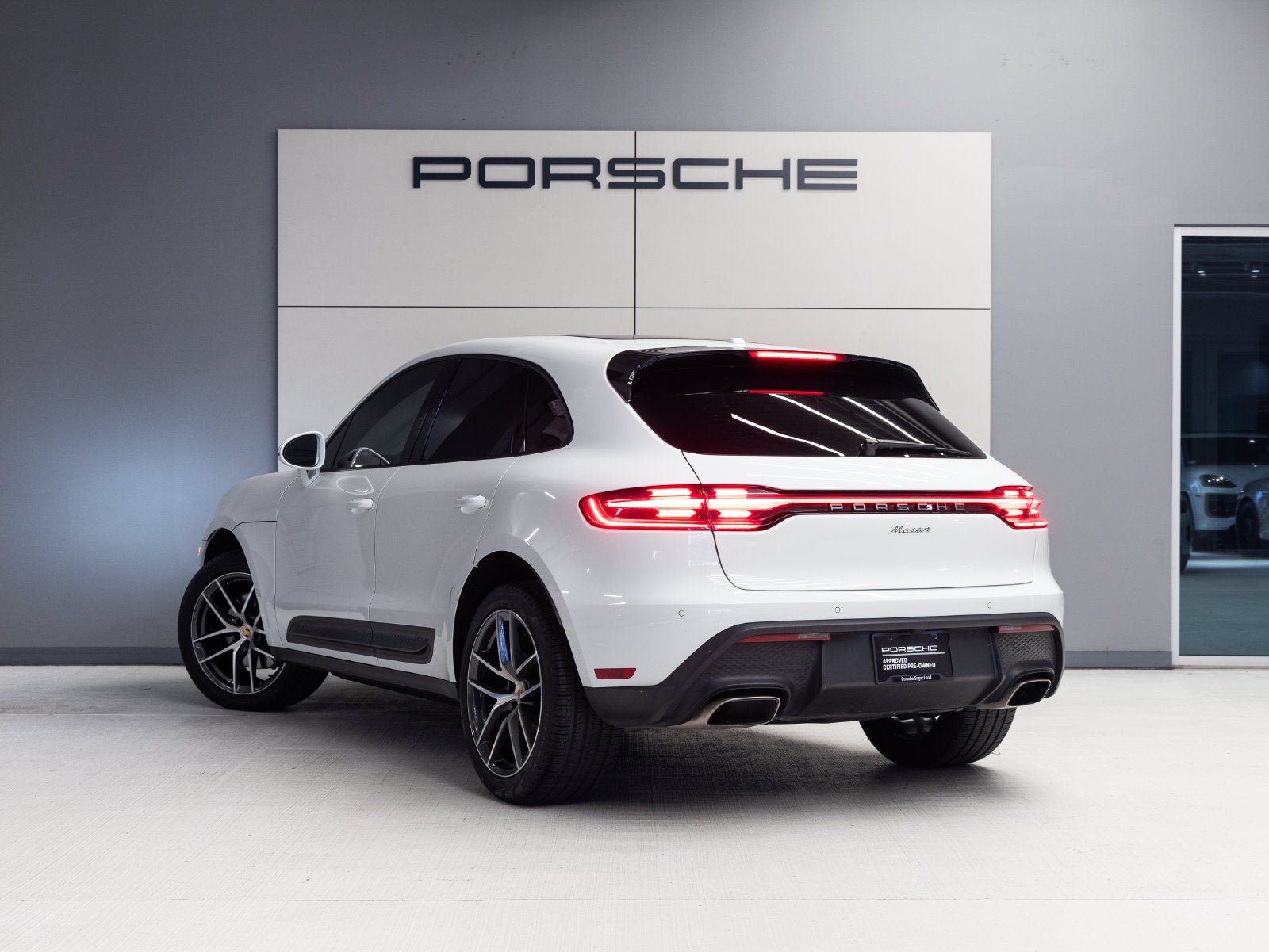 2024 Porsche Macan Macan