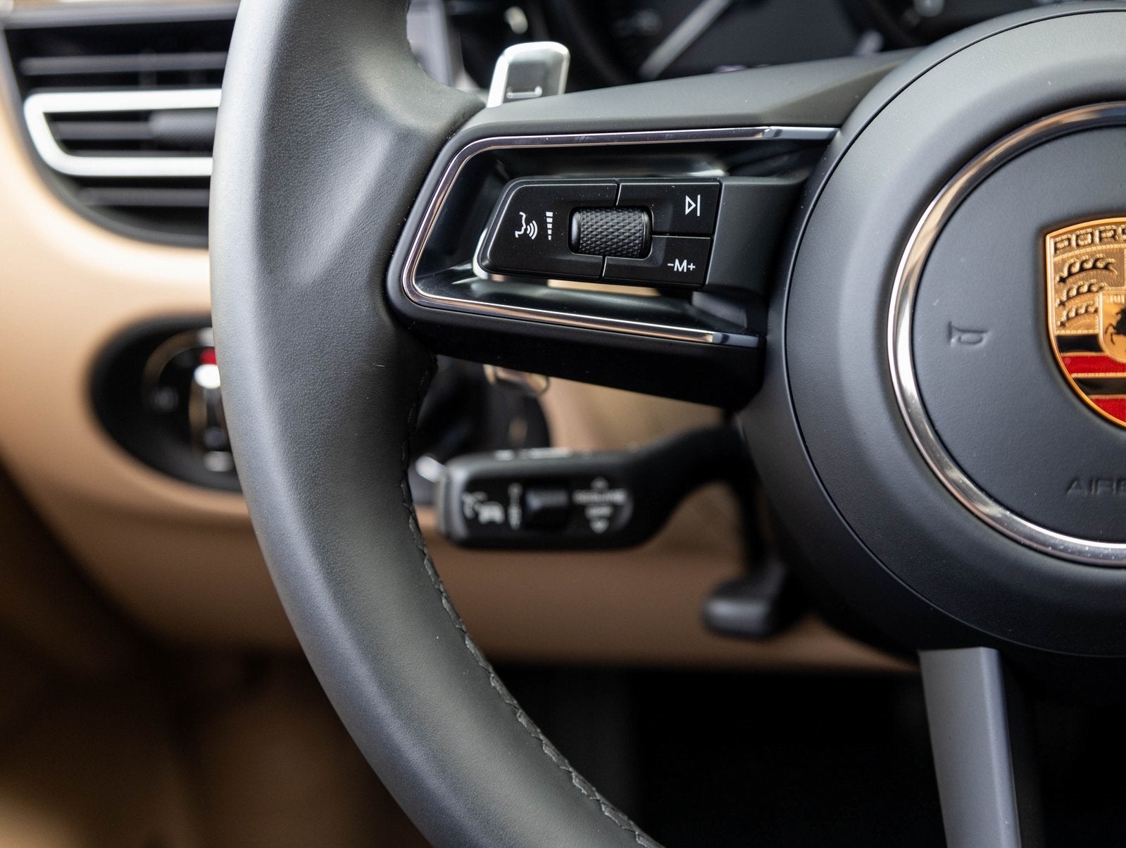 2025 Porsche Macan Macan